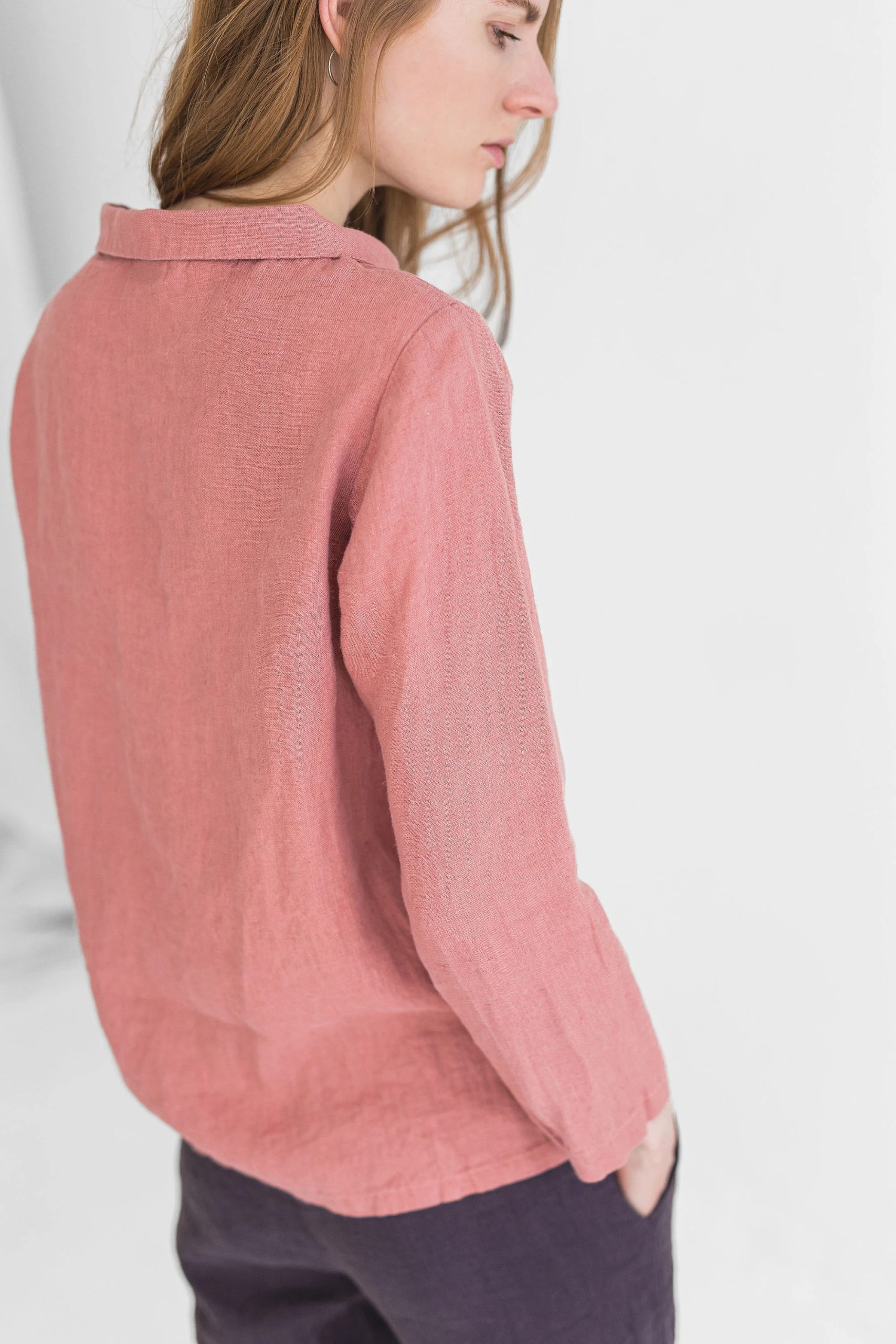 Women's Linen Peter Pan Collar Shirt - Image 4