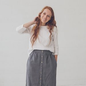 Women's linen three-quarter sleeve top