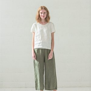 A touch of moss green linen wide-leg pants