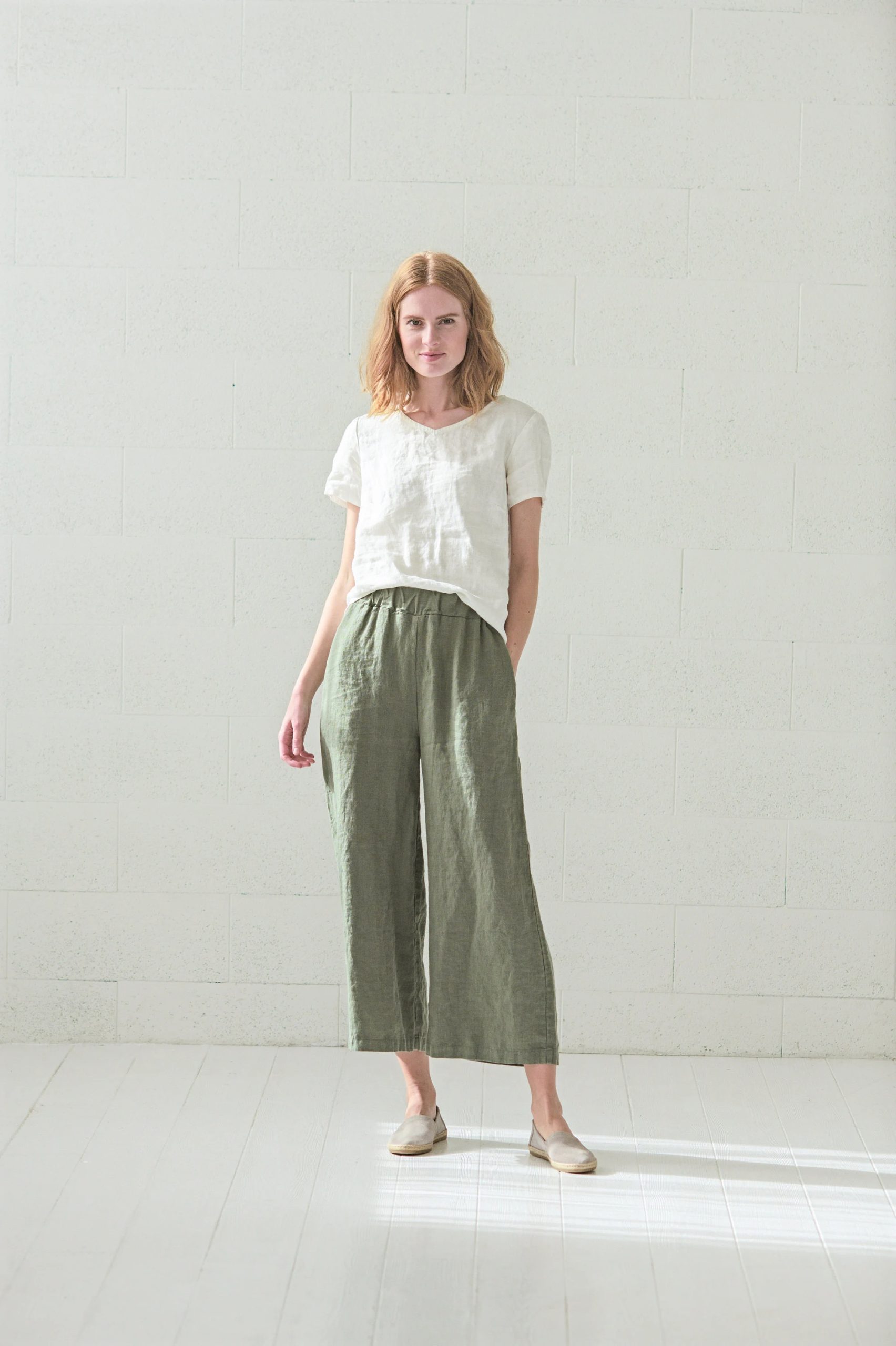 A touch of moss green linen wide-leg pants - Image 3