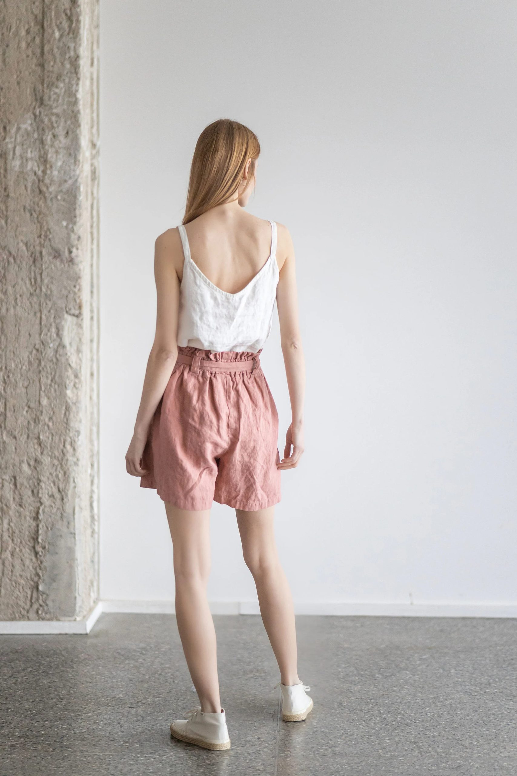 Women's Tie Linen Paperbag Shorts - Image 3