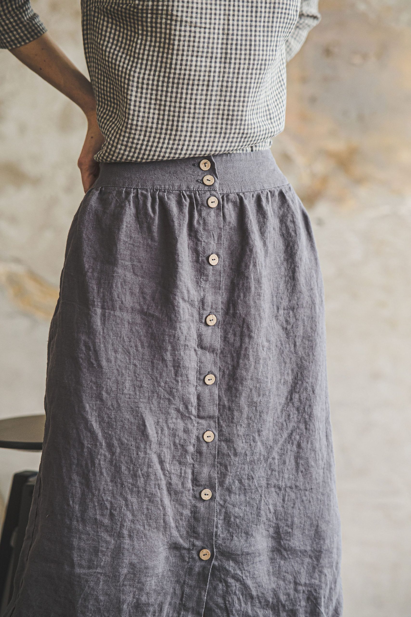 Women's Linen Button Front Midi Skirt - Image 3