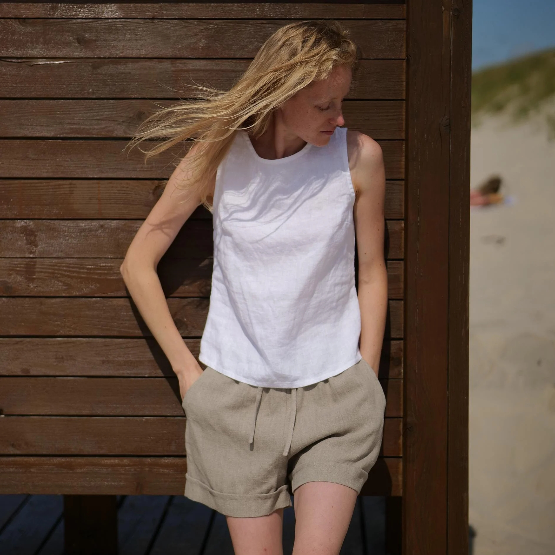Women's Linen Loose Roll-Up Shorts - Image 4